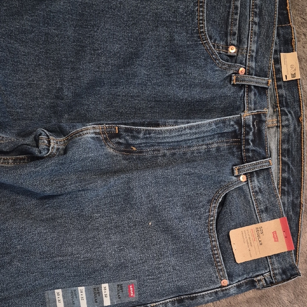 Levi's Men's Relaxed Fit Dark Blue Jeans